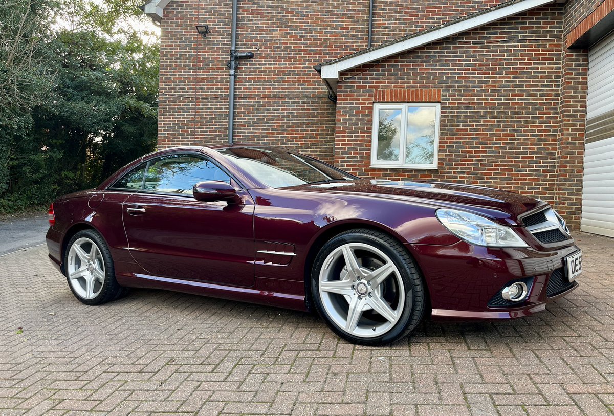 NutleySports's tweet photo. INCOMING ! An incredible specification Mercedes-Benz SL R230 facelift in special order Designo Mystic Red with just 30,000 miles from new
#mercedes #mercedesbenz #mercedessl #mercedesbenzsl #mercedesr230 #mercedesowners #nutleysportsprestige https://t.co/04yljifWVa
