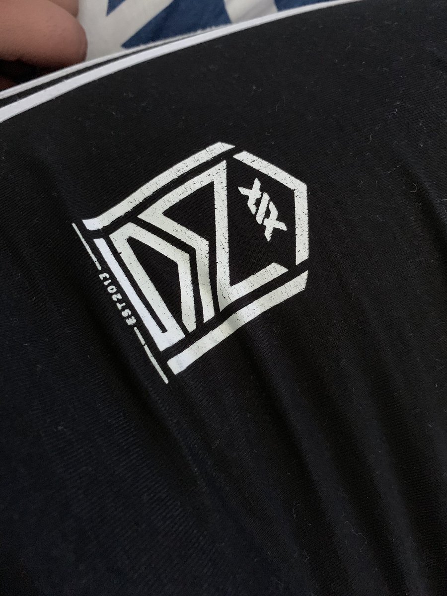 Jah_Crystal's tweet photo. @SidemenClothing I’m not sure what you consider “old” but I have these. I also had crest leggings and sdmn phone case. I’m pretty sure the Vik phone case I have was his own thing. https://t.co/bIBaqQwQBN