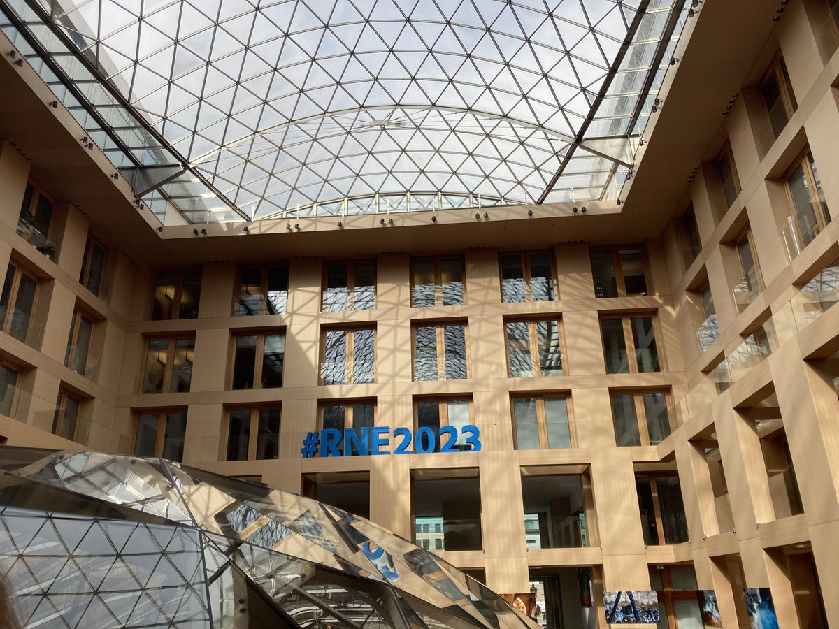 🔜 Bald geht‘s los! 📺 Um 10 Uhr startet der Livestream der Jahreskonferenz hier: rne2023.de Wir sind heute hier und bei Mastodon live #RNE2023 Diskutieren Sie mit!