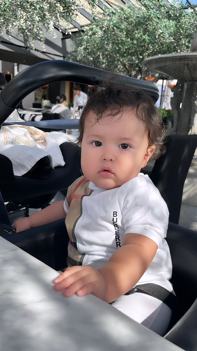 VIPAmarty's tweet photo. Happy birthday Leo!

Everything you see - exists together in a delicate balance. While others search for what they can take, a true king searches for what he can give.

May god always bless you and this family. #family #1stbirthday #LeoMartin
#prouddad #proudhusband https://t.co/gQfhLYX3Th