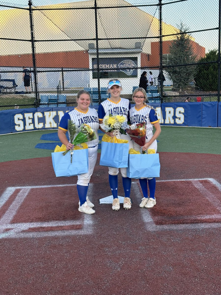 Senior Appreciation Post
<a href="/BrookeJ283669/">Brooke J</a> <a href="/christinas139/">Christina Stanley</a> <a href="/TaylorG94577459/">Taylor Gross</a>
