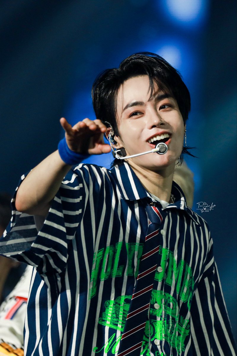 Tmbo_888's tweet photo. 230813 | Showcon T_OUR HQ
🌻✋🏻

#TEMPEST #템페스트
#한빈 #Hanbin #HANBIN_TEMPEST https://t.co/JNzhnrM25D
