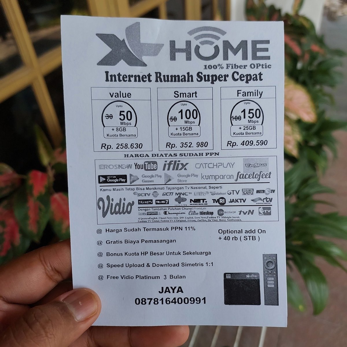 RevMaringka's tweet photo. Pagi ini dapat penawaran dari XL Home, Internet 100 Mbps cuma 353.000 sebulan 🥰
@IndiHome @IndiHomeCare kamu ga mau bikin penawaran harga serupa juga? Mahal lhoo saya bayar 400.000 cuma 50 Mbps doang. Kalo ga ada saya pindah ke XL Home ni ya 😏 https://t.co/6DtfEW53xw