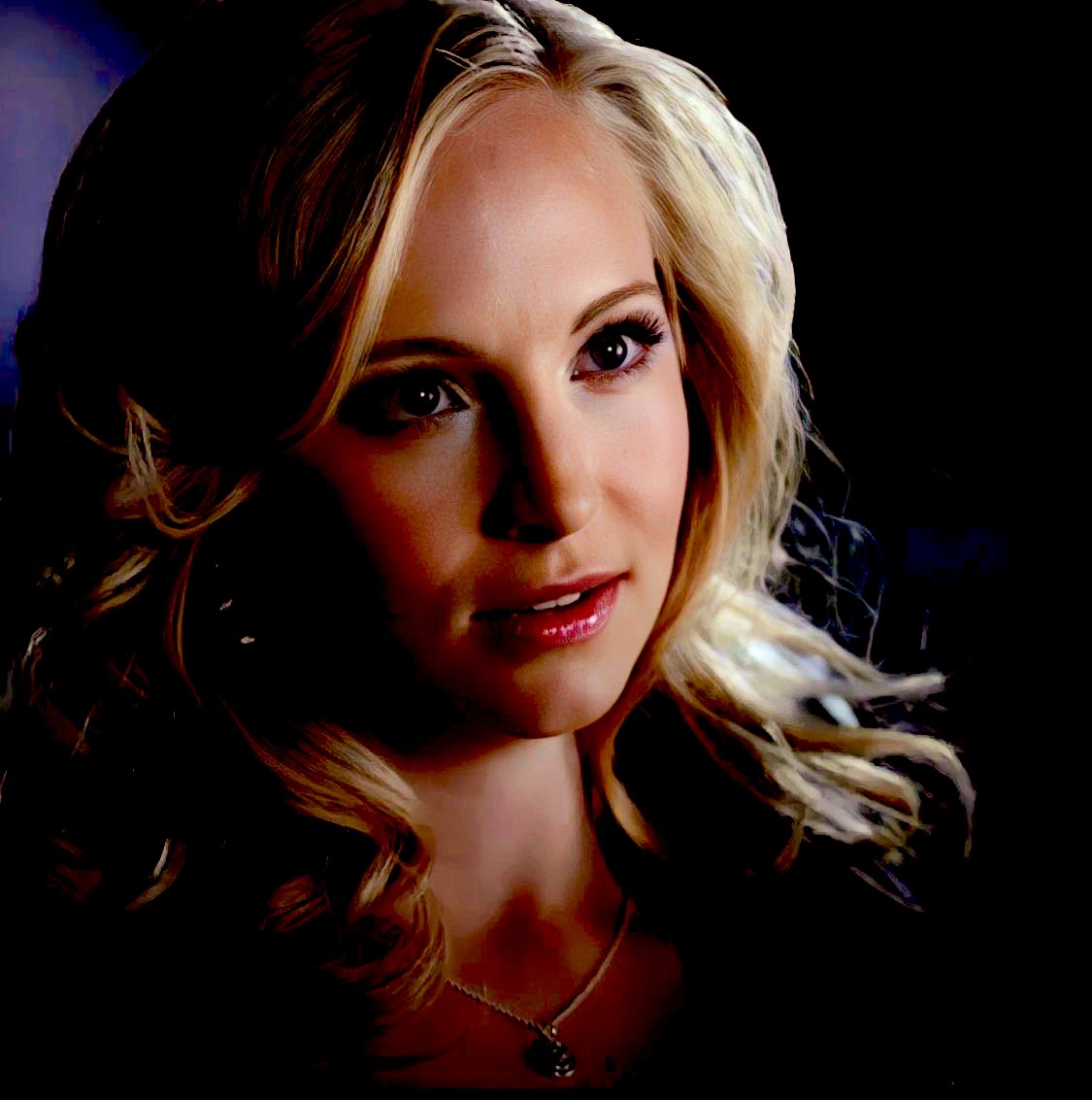 FlowTheCurse's tweet image. It’s my birthday and I’m expecting gifts and champagne.