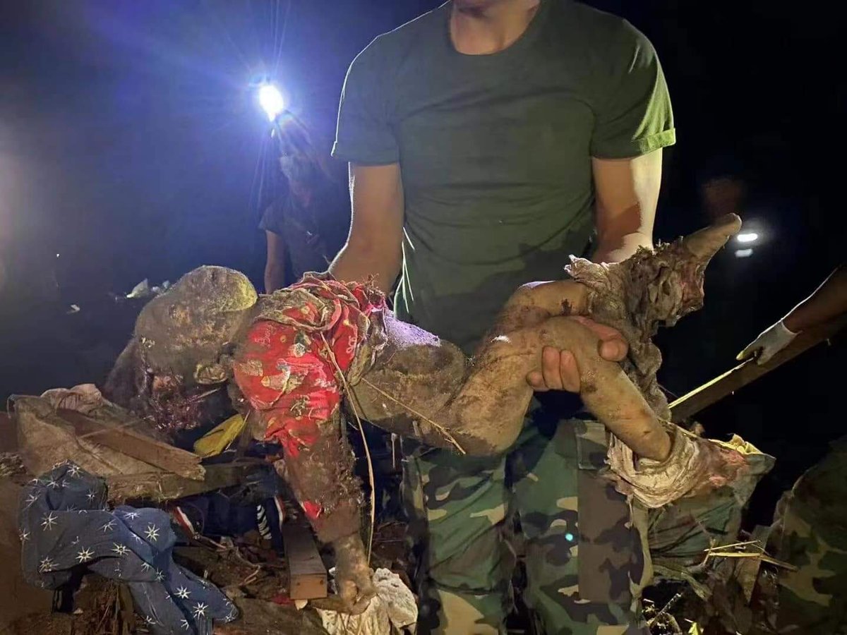 aung_myo_minn's tweet photo. #Myanmar army launched airstrikes on Mung Lau Hkyet IDP camp in Kachin State at midnight yesterday, at least 29 killed and 56 injured, mostly women and children.  Another act of war crime attacking on IDP at midnight.
#WhatsHappeningInMyanmar https://t.co/i9PYQxz11H