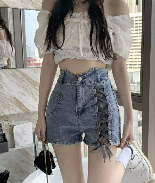 cipung_ngers's tweet photo. Celana gemes 

— A thread https://t.co/QWXrdaZYzj
