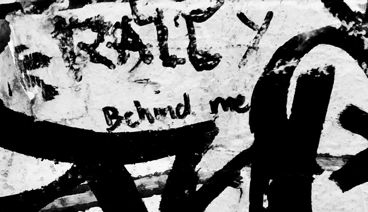 graffiterati's tweet photo. #behindme is…….. #behind #me #graffiti #slogangraffiti #melbourne @graffiterati @sevenbreaths https://t.co/Umw4DwB3VI