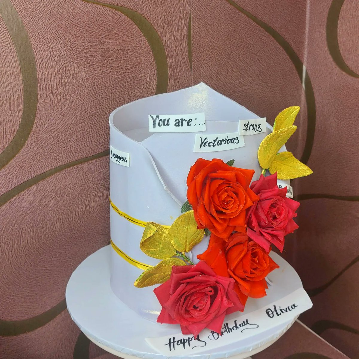 triark_kitchen's tweet photo. Cake is not just a food, it's an emotion." - 

Contact us to make you the best cakes for your occasions 0754308272 located in Kyaliwajjala Namugongo and we do deliveries wherever you are 🤗 

#triarkkitchencakes #cakedesign #Ugandanbaker #womaninbusiness #FormetoliveisChrist❤️ https://t.co/SETVyVrIG3