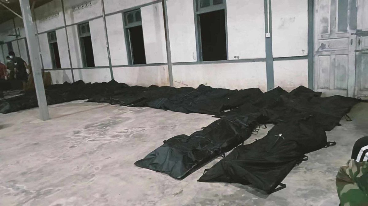 🚨✈️ Innocent ppl displaced in #Myanmar junta attacks have been killed in airstrikes against Kachin IDP camp.

At least 29 ppl killed by junta last night incl. women &amp; children. Govts must act NOW to sanction military and its biz, and hold them to account! 📸 <a href="/Khithitofficial/">Khit Thit Media</a>