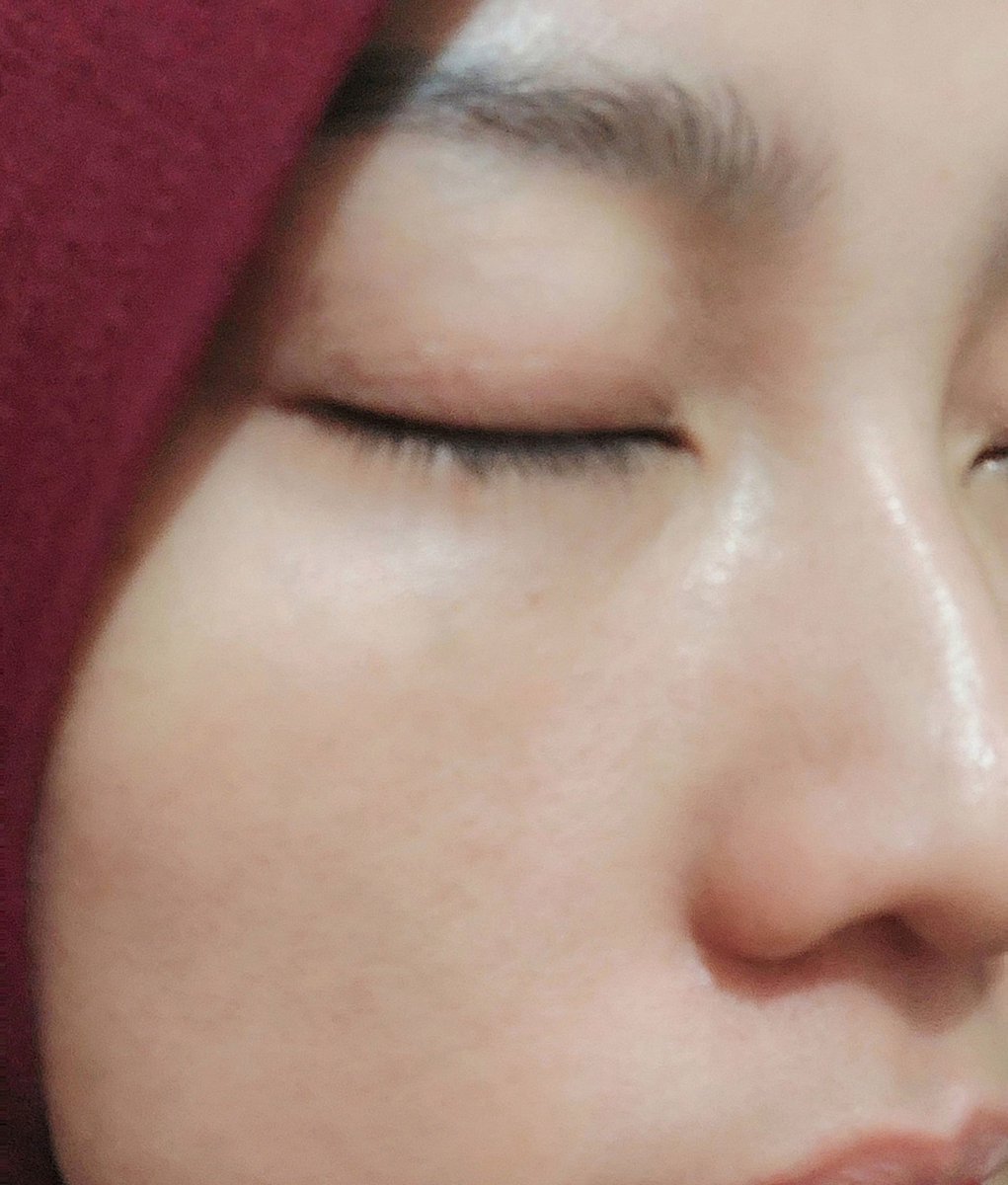 Namanya usaha, aku udah coba macam skincare sampai akhirnya coba Cleora Beauty 3 Minute Exfoliating Gel ini juga, bisa di liat deh wajahku sekarang jauuh dong jadi lebih mulus!

Bye-bye #GradakanToBeHalus