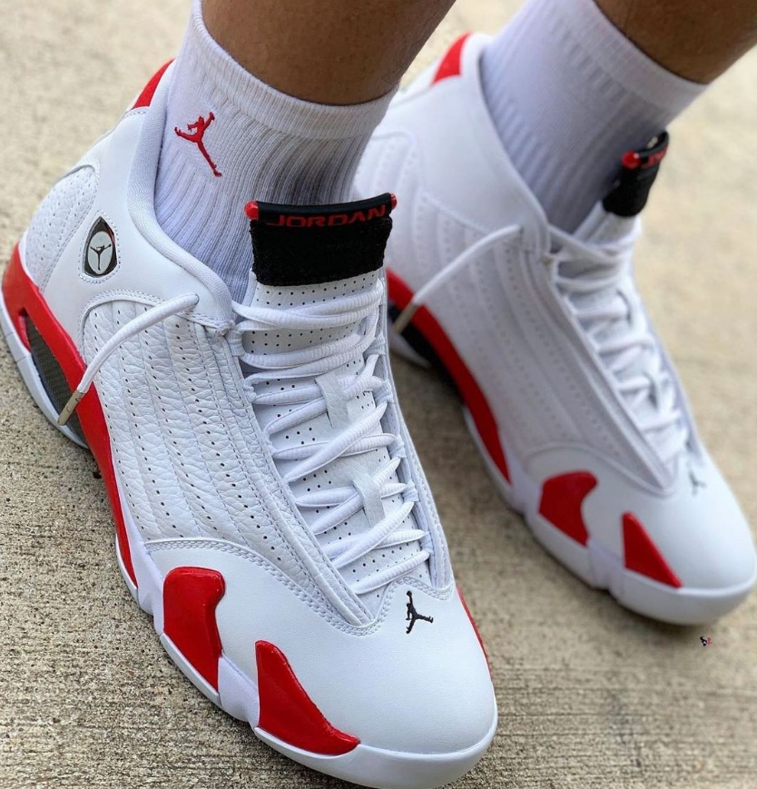 RT if you'd Rock

Shop here: stockx.pvxt.net/5gAyML