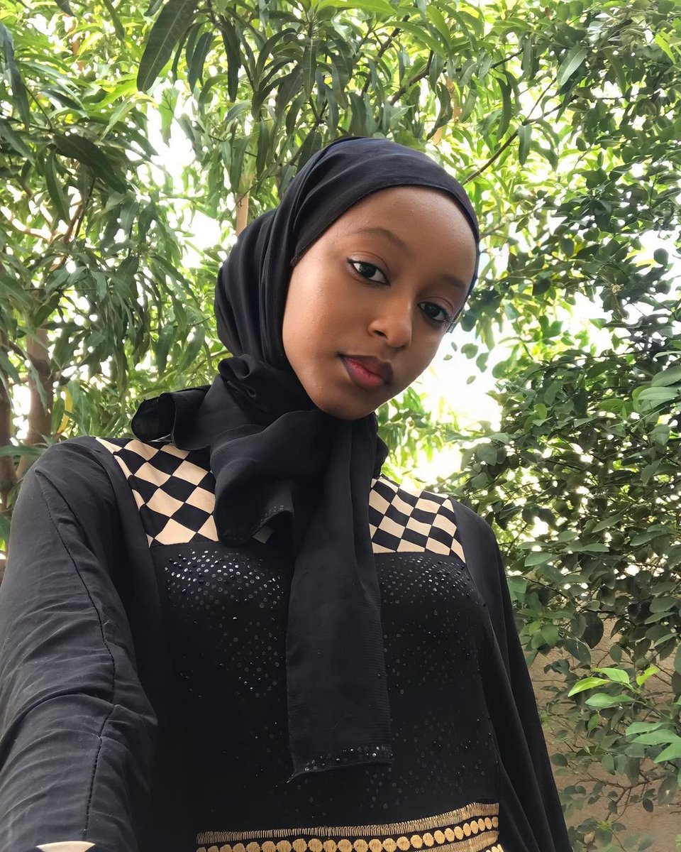 XavierRaves's tweet photo. Wallahi I'm seriously in need of a husband even if he is poor😭😫💔 https://t.co/3KLdOotuUu