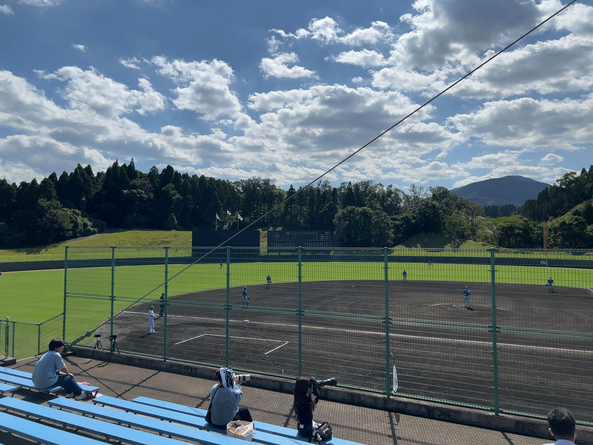 ただいまSOKKENスタジアムでは、オリックス・バファローズvs北海道日本ハムファイターズの試合が行われております！ご来場のみなさん、水分補給をとりつつご観戦をお楽しみください😊
#みやざきフェニックスリーグ 
#sokkenスタジアム
#清武総合運動公園
#宮崎市