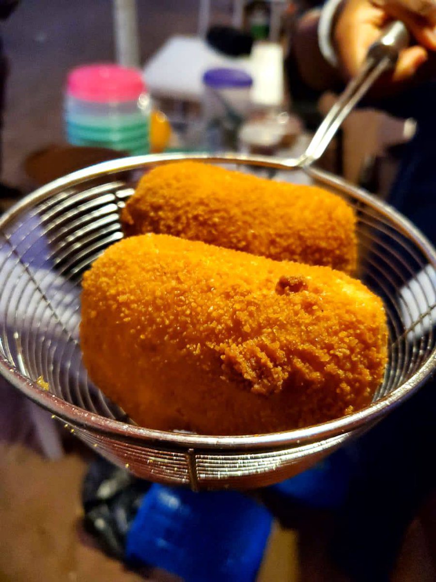 AsiaCook22's tweet photo. Let’s go semaine 1 enclenchée 😋🤪

Commandez dès maintenant vos Ramens au bœuf 🥩 et pains au curry 🍞 

By Asia Cook 👩‍🍳 https://t.co/P5PwkXgHJl