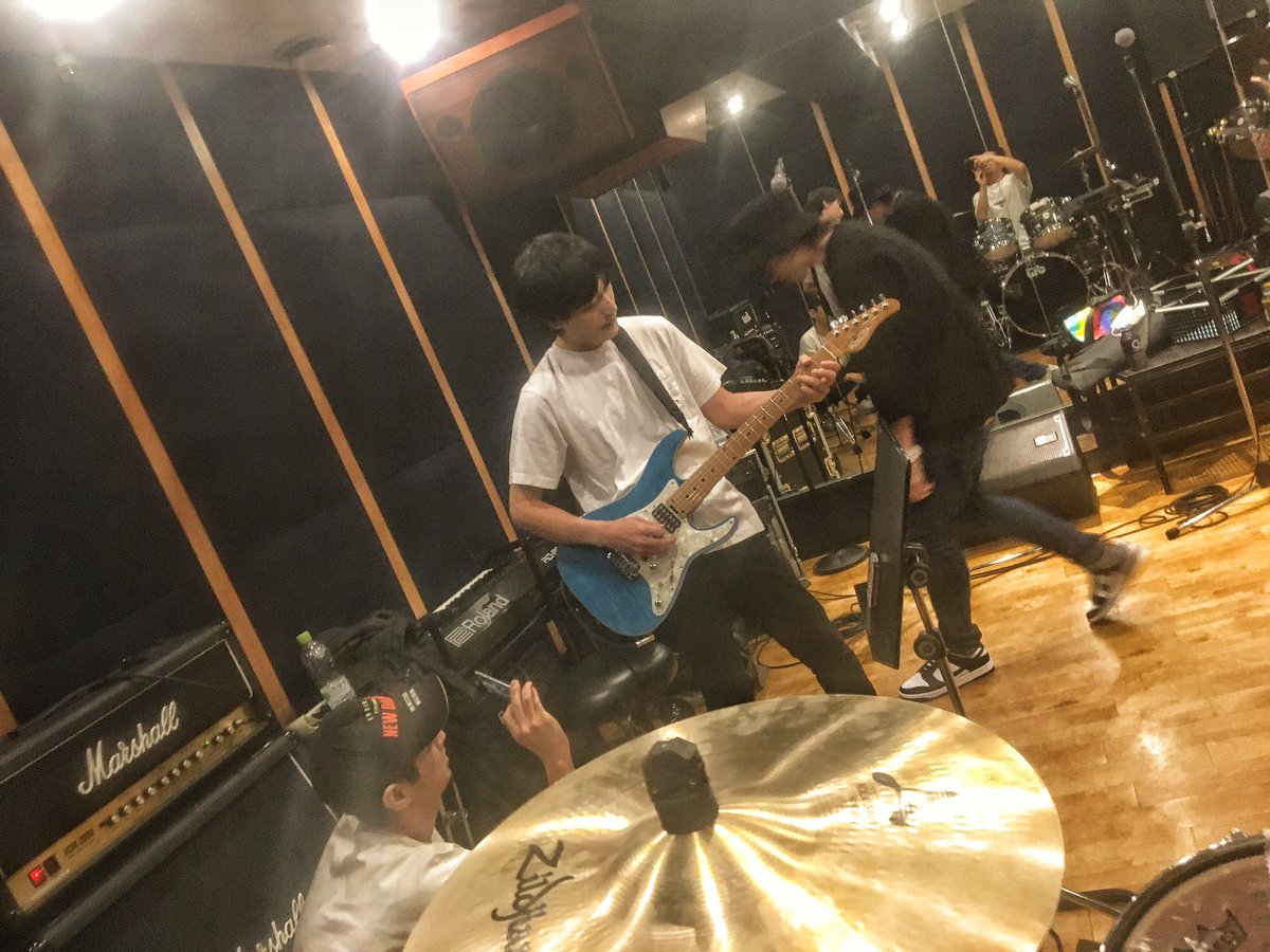 JUN_WADS's tweet photo. TRIPPERリハでした!!＼(^o^)／

今回初めて叩く曲がある…彡(^)(^)

HIDEKING projectとCHAMPAN CALLのライブも楽しみだなぁ( ′ᴗ‵ )

来れる人みんなでぶちアガりましょう〜‹‹\(´ω` )/››‹‹\( 　´)/››‹‹\( ´ω`)/›› https://t.co/phpO5MXnL5
