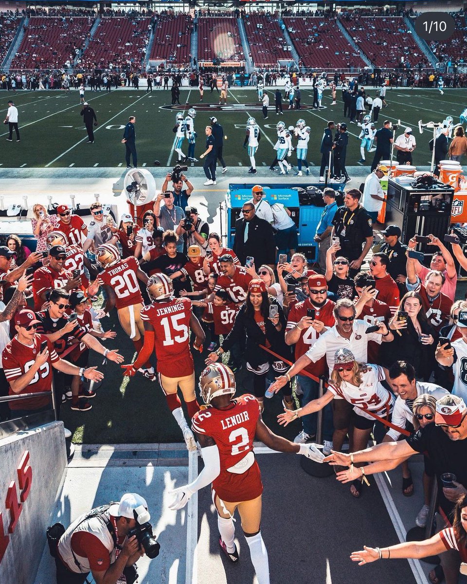 OurSf49ers's tweet photo. What a time to be a Niners fan ❤️💛 https://t.co/XxaIvyyxKH