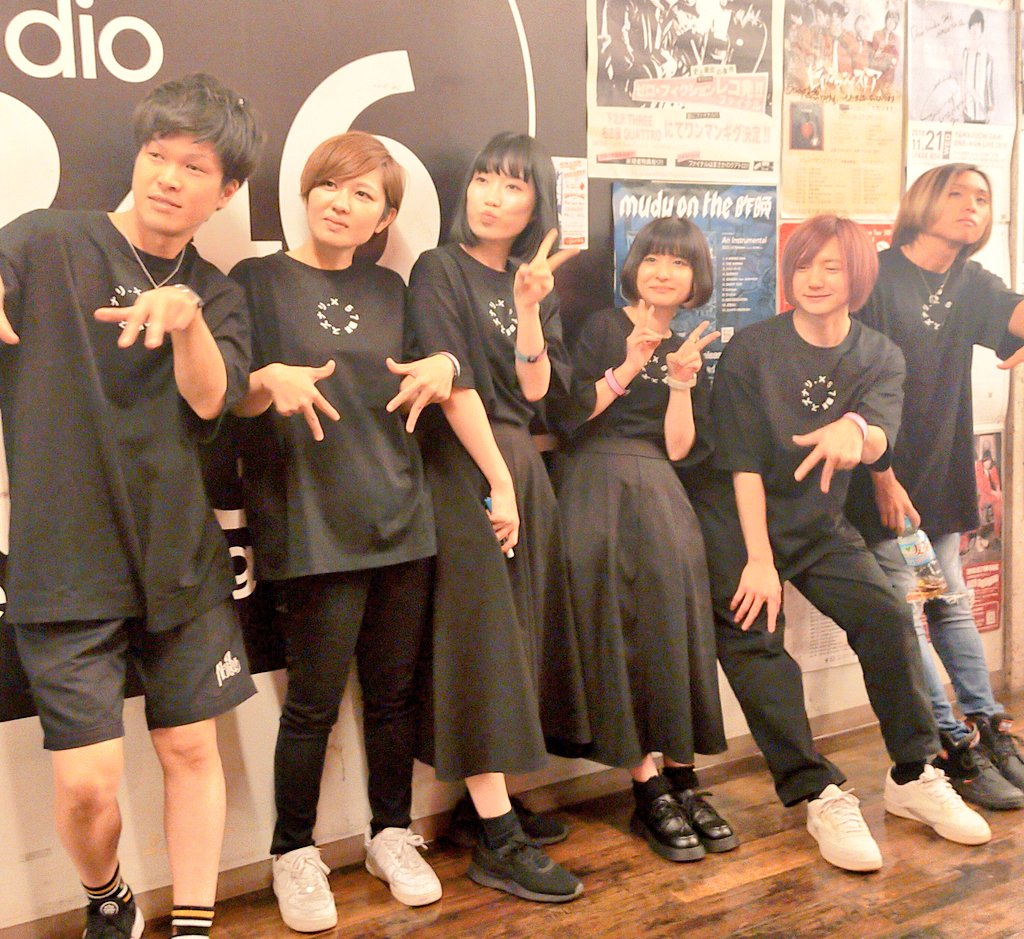 kotokan0125's tweet photo. 本当に楽しい2日間でした🥰
やっと推しに会えて…生で聴けて…最高だった……。
ずっと緊張しっぱなしだったので次は緊張しないように頑張ります😇
また対バンライブやってくれたら嬉しいですーー！！！！！🙏🙏🙏
#生成り .
 #スズナリズム 
 #57mk 
 #ちーむなな https://t.co/GBjK7smSQ0