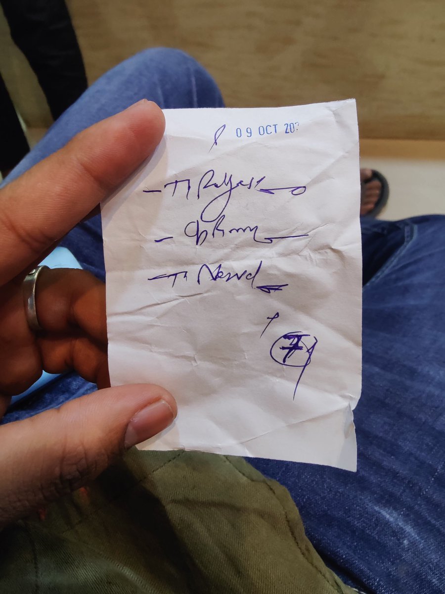 AVirendra's tweet photo. क्या कोई बता सकता है डॉक्टर साहब ने कौन सी दवा लिखी है।
चिकित्सा अधिकारी बांसी स्वास्थ केंद्र द्वारा लिखा गया है।
स्वास्थ केंद्र के आस पास के लोग ही समझ सकते है।

@BJP4UP @dmsid1 @brajeshpathakup @CMOfficeUP @myogiadityanath https://t.co/YxJoEuyL8G