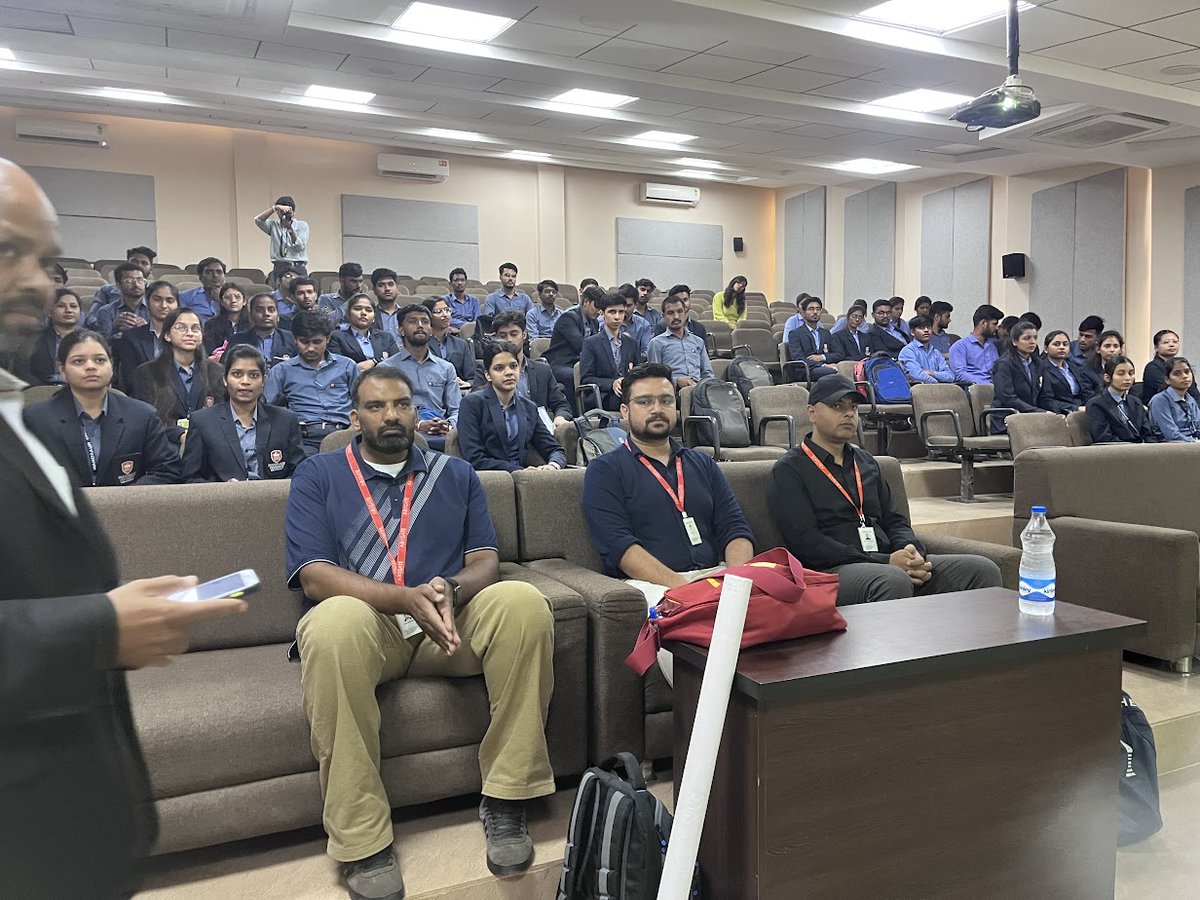 We visited Mandsaur University to share our #BPO insights &amp; #recruit students. We presented our vision, services &amp; achievements. We also interviewed candidates. It was a great #hiring experience. #IT #outsourcing #BPOCareers #bposolutions #jobsearch
<a href="/MUmandsaur/">Mandsaur University</a> #recruitment