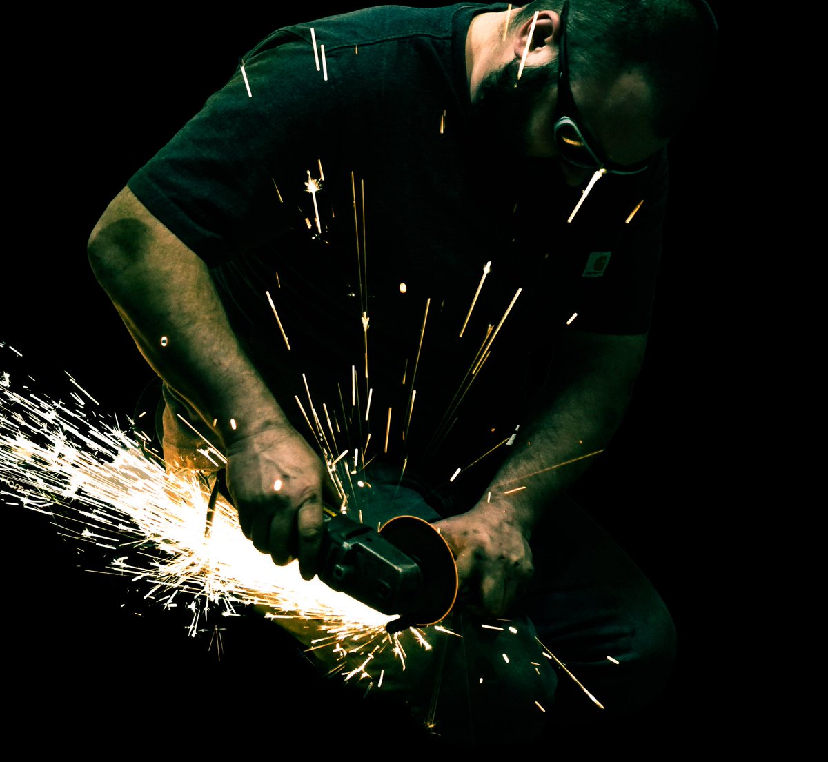 Throw #sparks on your #marketing mix. Whether building a #hotrod or crafting someone's next new #haircut, be sure to capture the #magic for a long lasting relationship. Add flare to communication in message and timing. 

#Auto #Diesel #CleanCut #Work #Marketing #DeckDecca