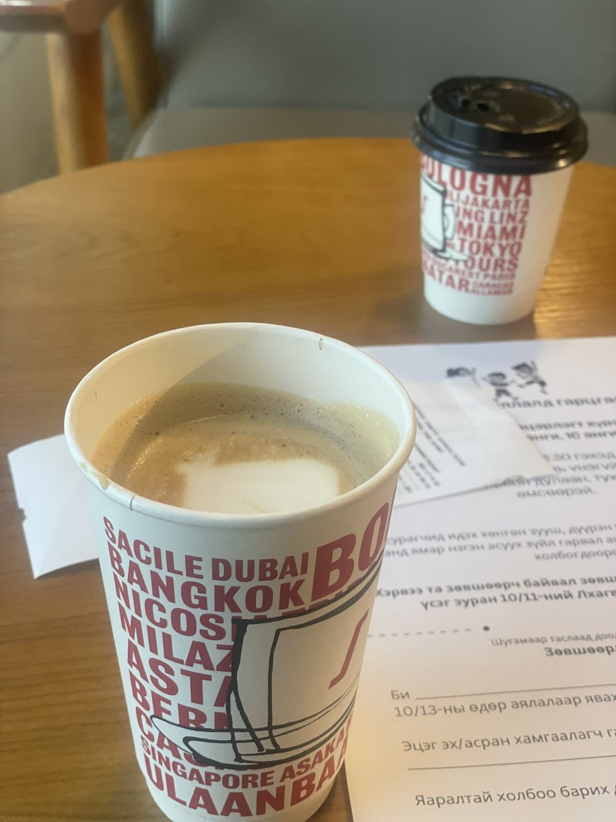 Кофены тухай өөрийн туршлагаас харахад: ROC уухаар 2-3 цаг салгалж зүрх савлана. Чих дүнгэнэнэ. Tous les jours уухаар цөс өвдөөд дотор муухайрна. Fellows уухаар дээрх бүх асуудлууд бхгүй ч нойронд нөлөөлнө. Segafredo уухаар амт ч гоё бас ямар ч асуудал үүсгэхгүй. Тэхээр кофе