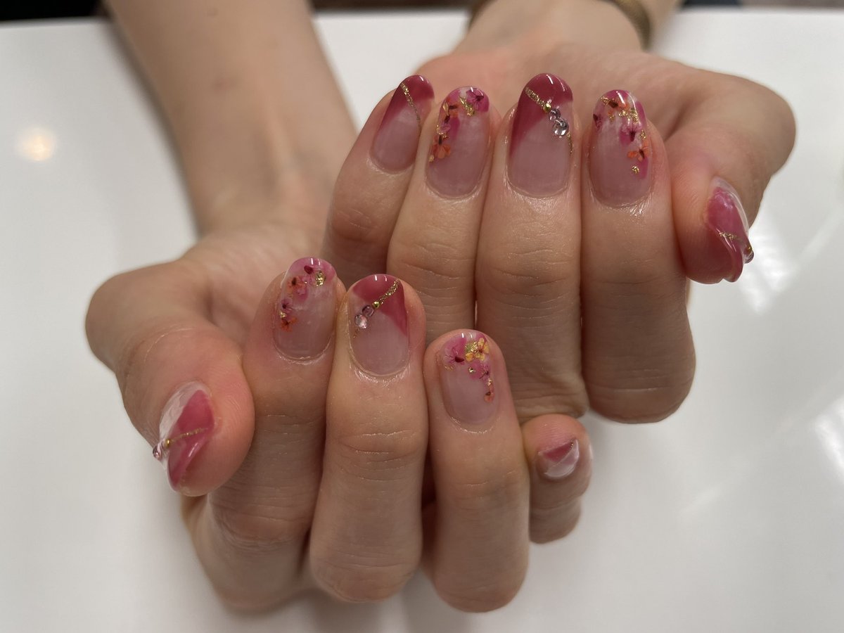 kanonnail620's tweet photo. ネイルモデル募集💅

👑10/16 10:00~  1名のみ

🚶‍♀️渋谷道玄坂10分
💅1時間～

🧡通常4990円➡︎0円

⚠️急なキャンセルしない方

注意事項をお読みの上現在の両手お爪の写真をDMにお送りください💌

※画像はデザインの一部

#ネイル #ネイルサロン  #モデル募集 #無料モデル #ネイルモデル #秋ネイル https://t.co/2fFmdY1UVP