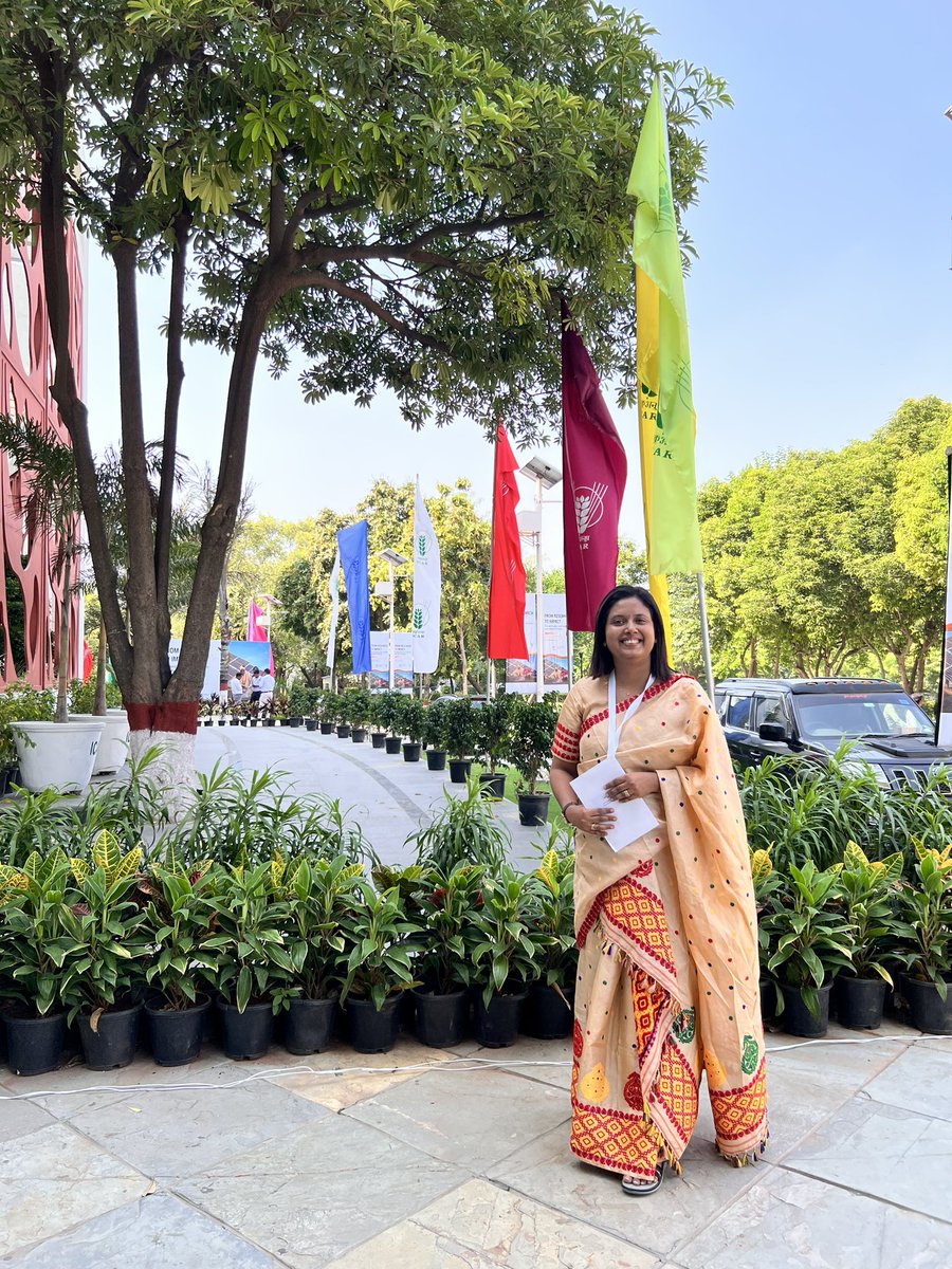 pragyatimsina's tweet photo. What a wonderful first day experience for the Rupantar project team members and partners at the CGIAR -ICAR gender conference inaugurated by the Hon. President of India. #GENDER2023 @CGIAR @CIMMYT @ACIARAustralia #Rupantarproject @UniofAdelaide https://t.co/pncofVAUOk