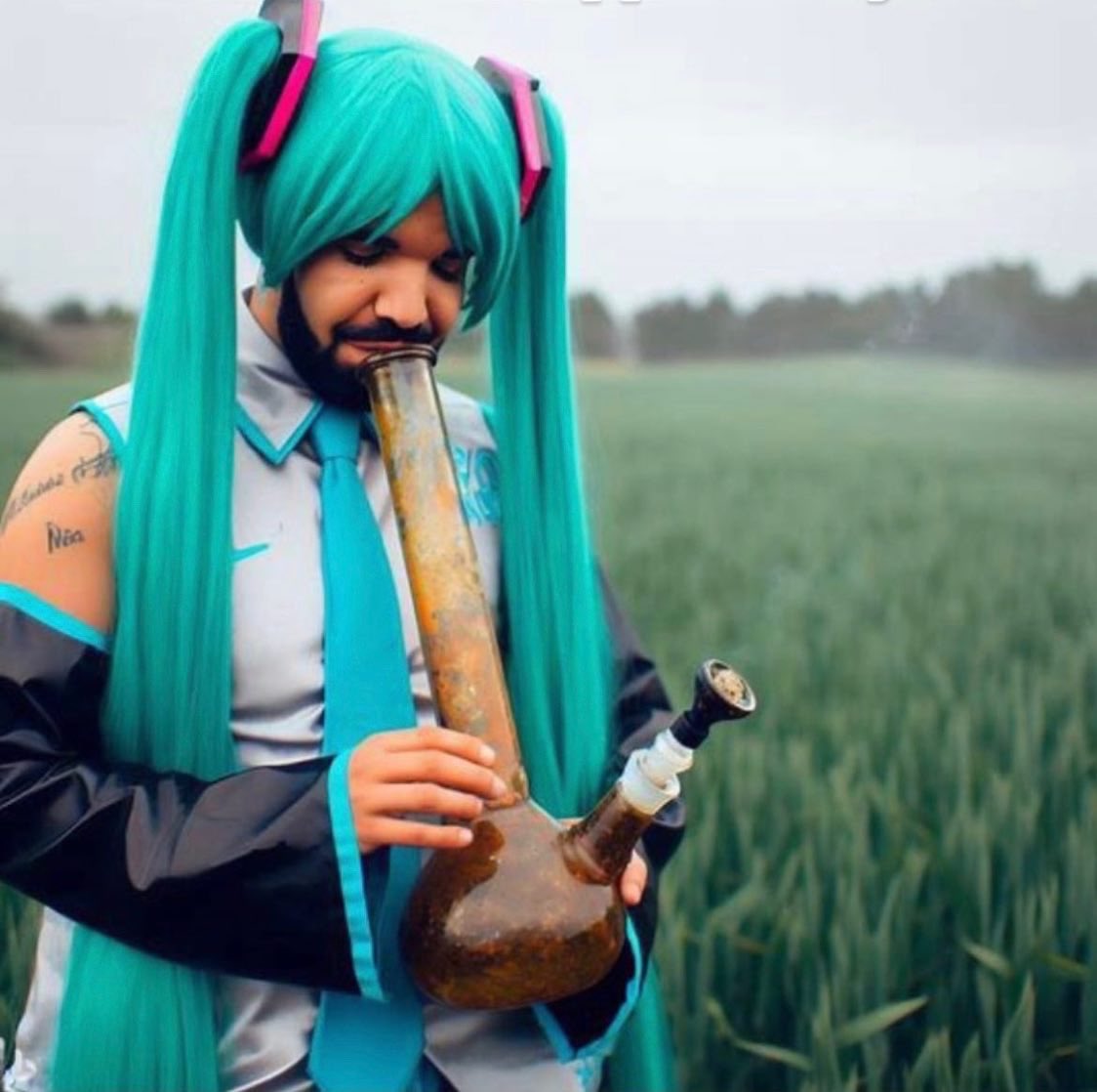 Everything Out Of Context tweet media