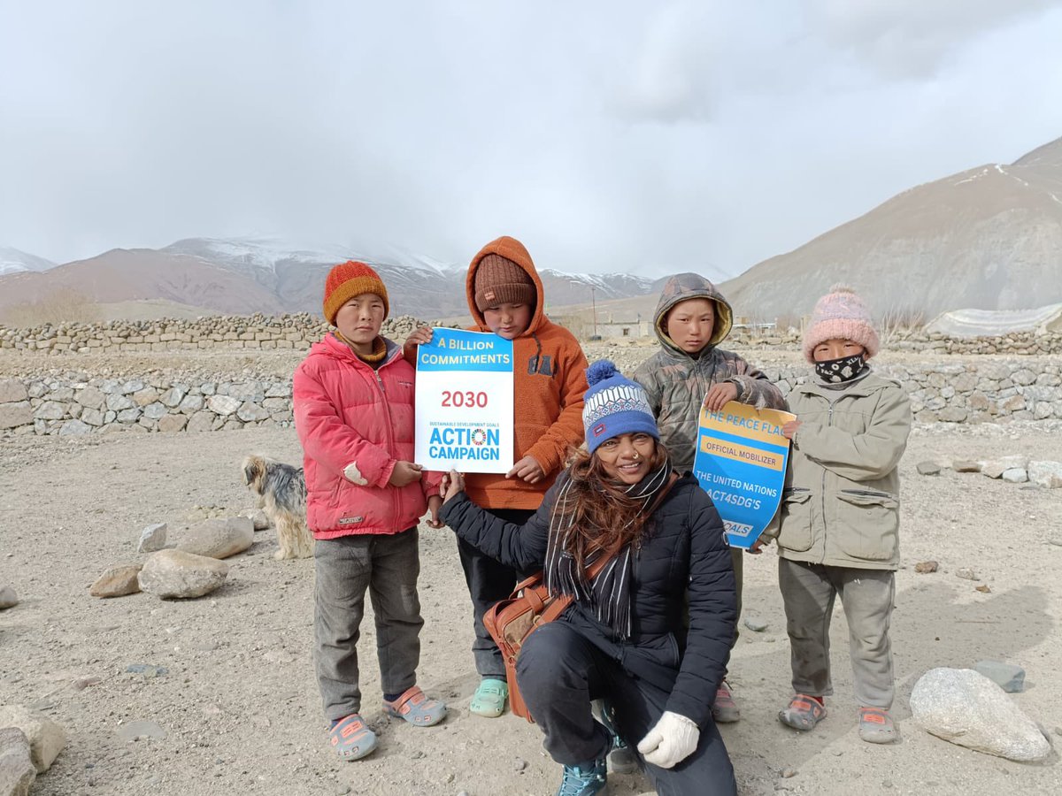 rayruna's tweet photo. To CONDEM violence around the world and work towards climate action and peace was the aim of the Peace Flag. Joining the United Nations @unitednations @SDGaction campaign has enabled us spread the message of Peace and equality. https://t.co/wogIdReNs2