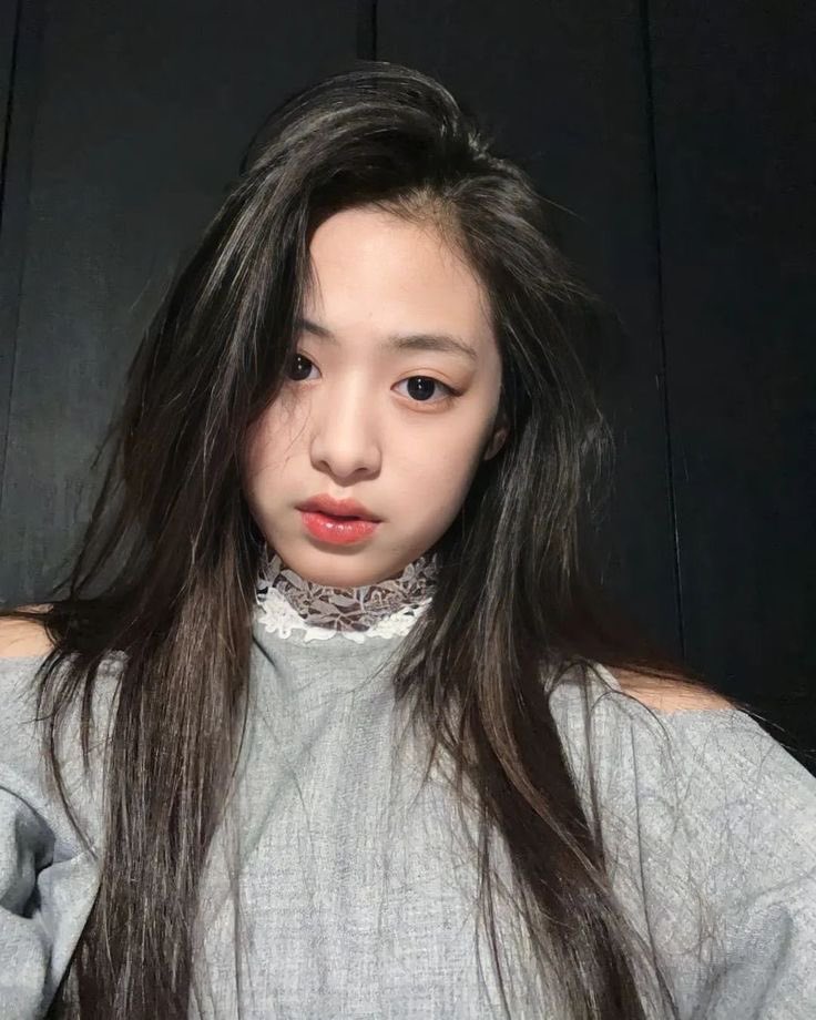 ahyeon pics tweet media