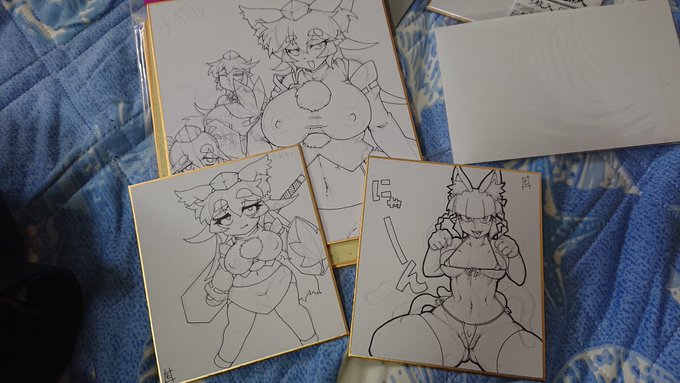 とりま3枚描いた

まだまだ描くぞお 