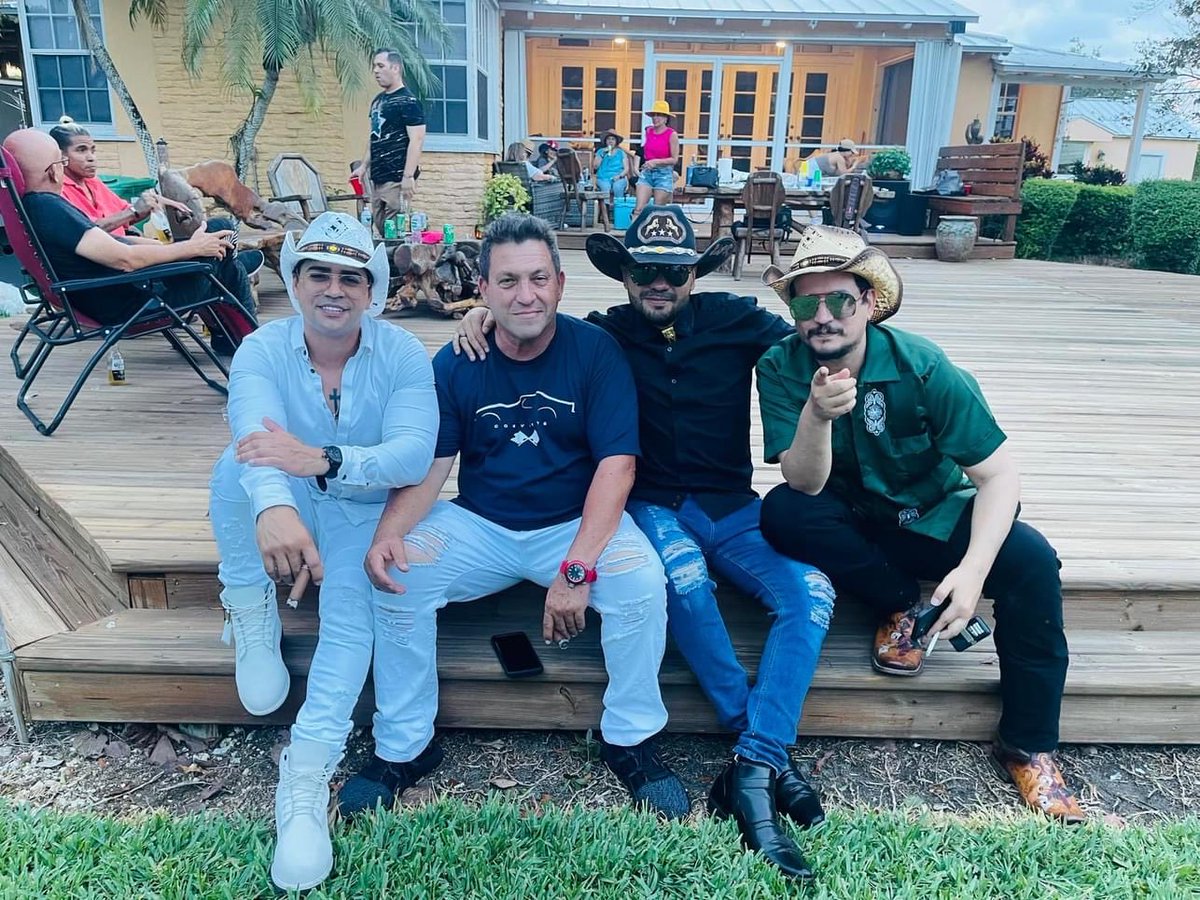 El Singrant tweet media