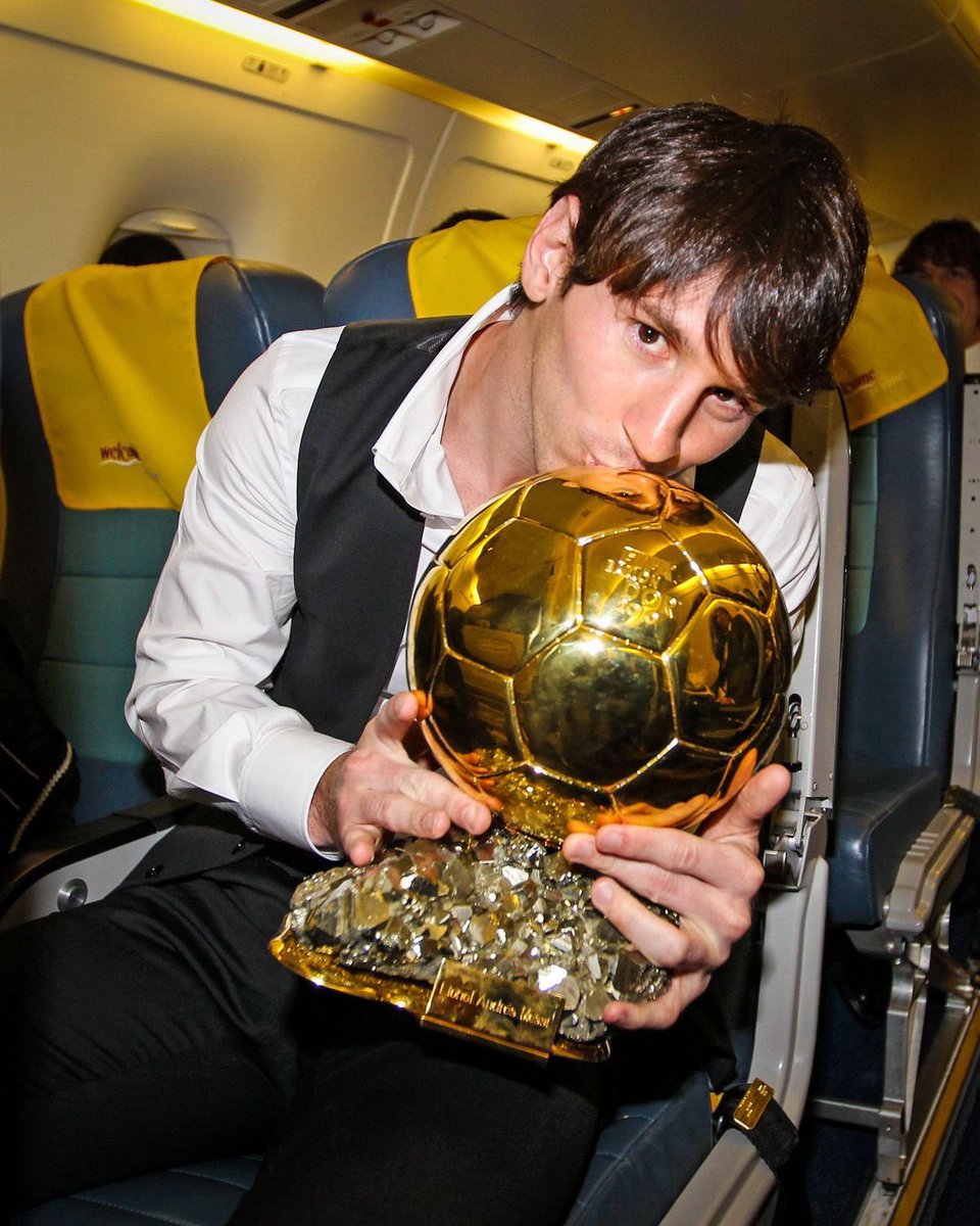 GrantEdion's tweet photo. Good morning friends,
Not long now until we see this again.
How blessed are we to have witnessed the Messi era. Truly a once-in-a-generation player. 🌍⚽️ #MessiEra
Have a great Tuesday 🙌🏿🐐 https://t.co/7kCpkMZu7L