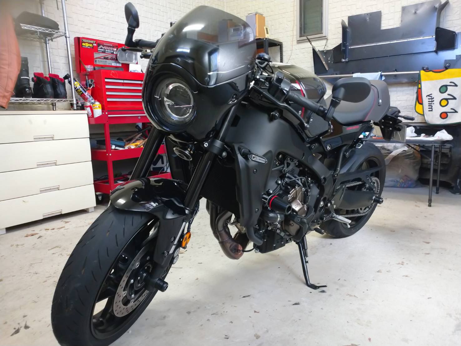 アルマックス フロントカウル XSR900用（ヤマハ XSR 900 22