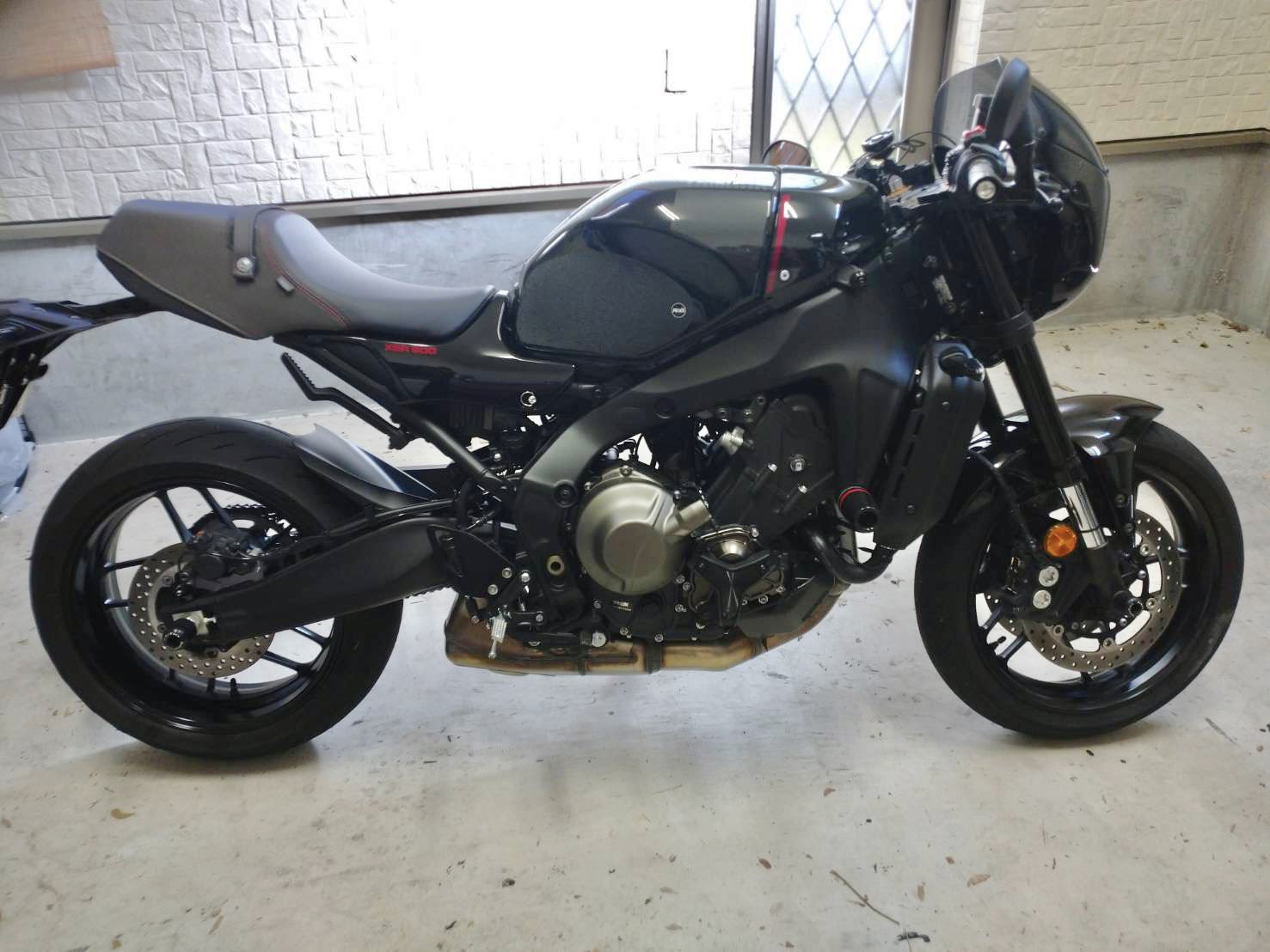アルマックス(ermax) ノーズフロントカウル フェアリング XSR900