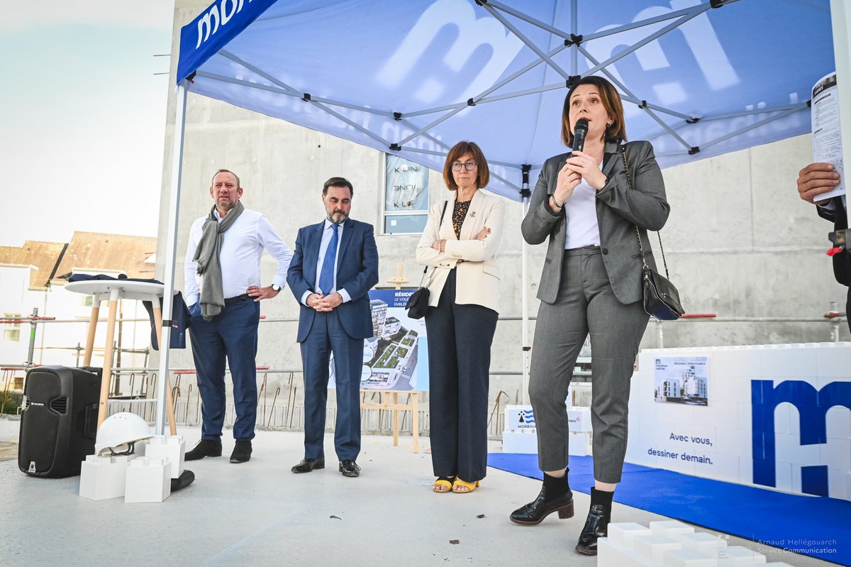 Logement |
... Afin d’illustrer concrètement les engagements pris en faveur du logement ds #Morbihan, les partenaires se st ensuite rendus à la pose de la 1ère pierre des logements sociaux du programme Renaissance à #Vannes qui comporte la construction de 36 logements sociaux.