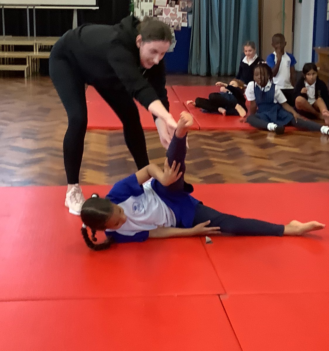 OlympiansStm's tweet image. We have been perfecting our rolls in gymnastics this week. Pencil rolls, teddy bear rolls, forward rolls and side rolls. #stmpe