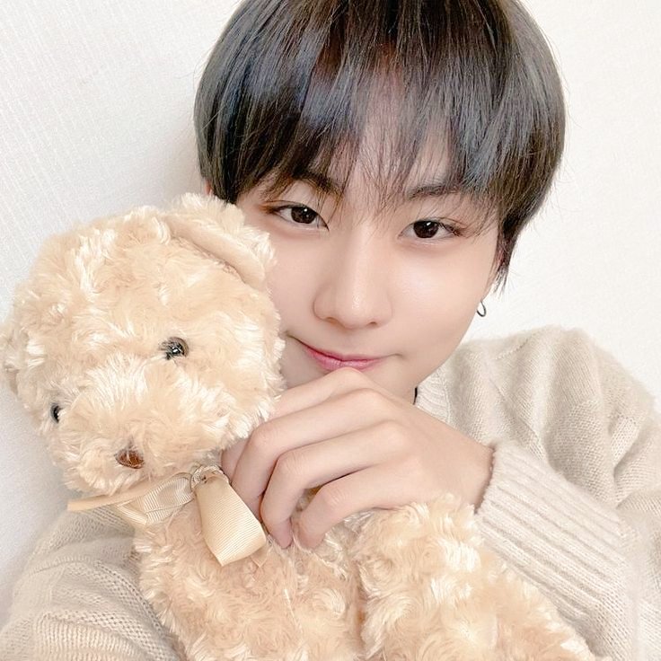 chocolatestrabw's tweet image. (⁠๑⁠♡⁠⌓⁠♡⁠๑⁠)
Lf for #interactivemoots or
#kpopmoots

🧸xy,xvy
🧸Taurus,she,her
🧸new to #kpopstantwt #stantwt 
Not new to kpop)
🧸any fandom allowed
🧸engene,moa,stay,once,etc.
🧸Rts or like to boost,thanku :D

(⁠◍⁠•⁠ᴗ⁠•⁠◍⁠)⁠✧