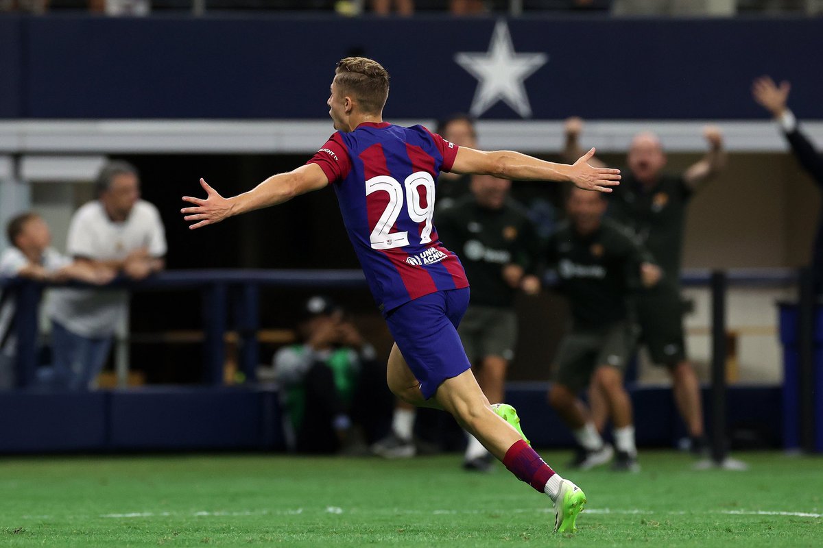 FerminFR32's tweet photo. 🗣️López: "Le but contre Madrid ? C’était un mélange d’émotions, je suis rentré en jeu et je ne m’y attendait pas, et ensuite est arrivé le but. J’étais super content." https://t.co/8hr6jOYNdT