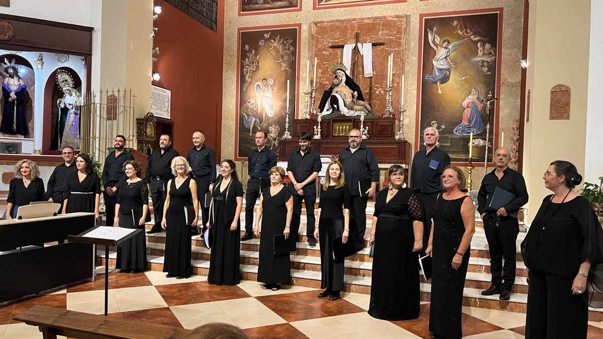 Resonare's tweet image. Algunas fotos de nuestra actuación en el X Encuentro Coral Nacional de Coria del Río. 
¡Gracias al Coro Santa María por su amable invitación, su generosidad y su simpatía!
#resonarefibrisvocalensemble #cantocoral #corosantamaria #coriadelrio
@amcsantamaria