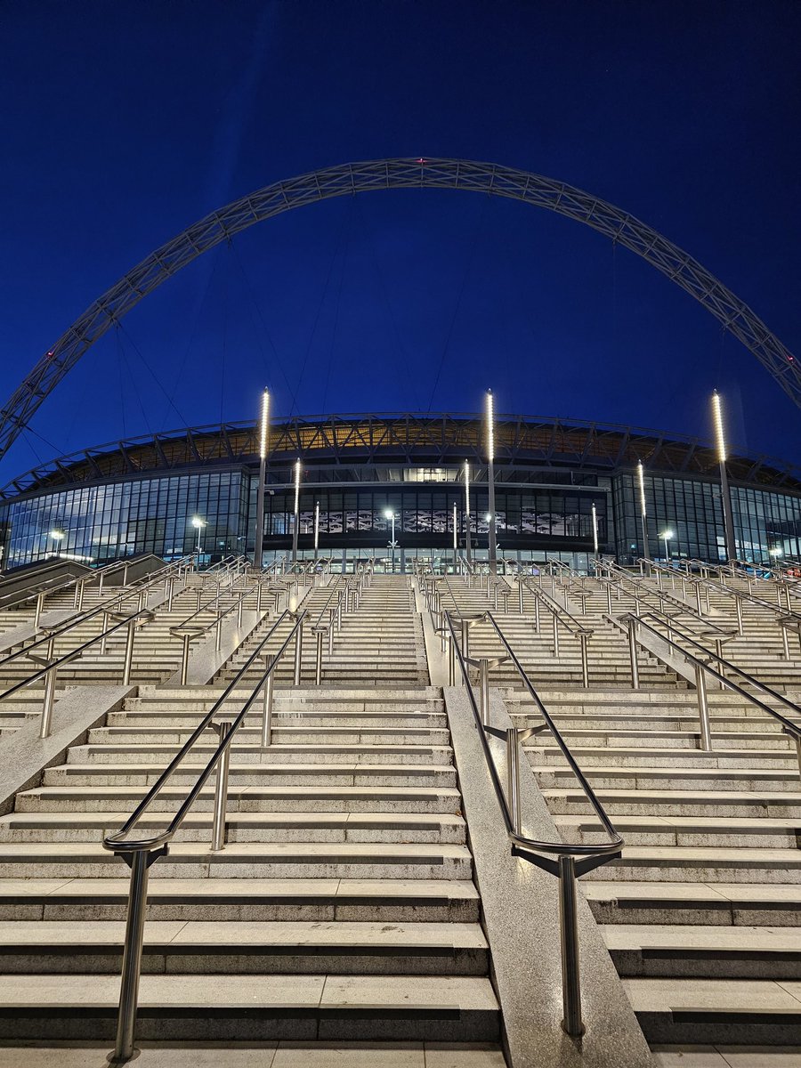 mixedknuts's tweet image. And so it begins. #statsbombconference