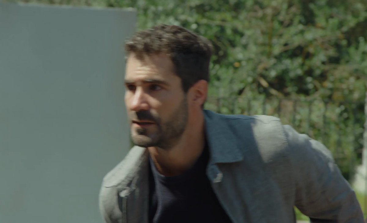 proteSQUAD's tweet photo. Esto no te lo perdono Sonia ni en mil años... Confío en que Lucas encontrará la manera de salir de esta y que el karma actúe... Es lo ÚNICO que pido🕯️💙 #MiaEsLaVenganza #TeamLucas #MarioRules https://t.co/0cKmv98d0Y