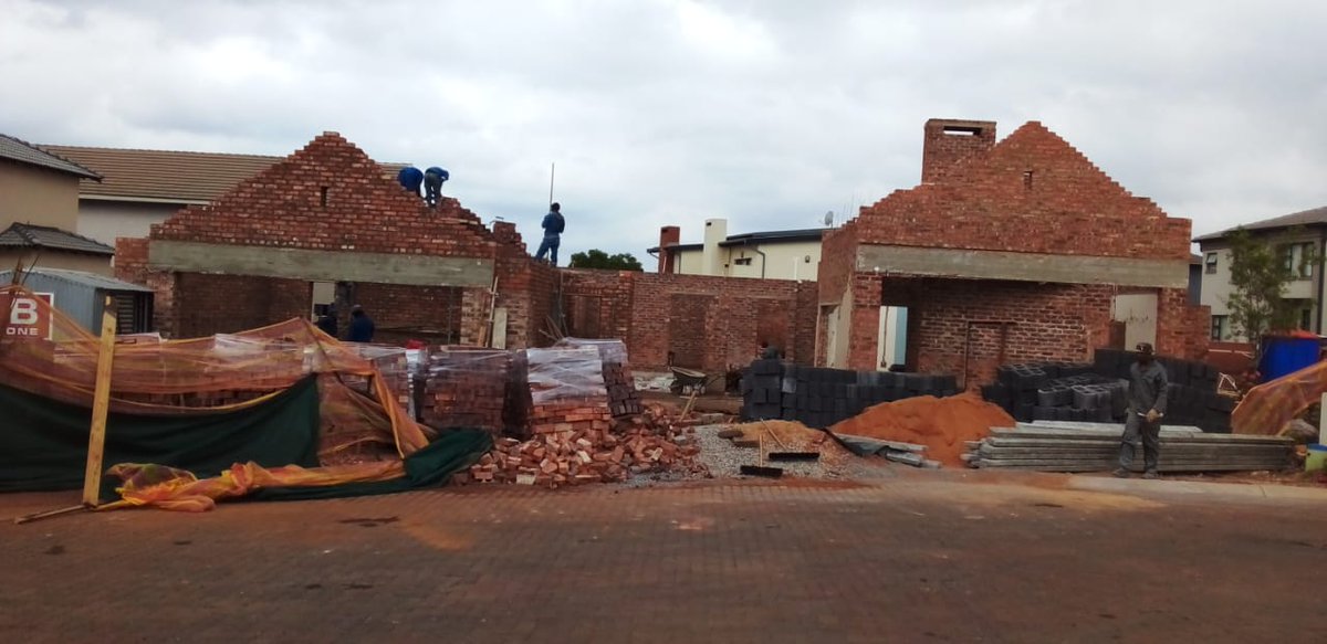 Mateko_PtyLtd's tweet photo. Fam kindly can you please retweet our hustle, our customers might be in your TL

Regards
Mateko Residential
(067) 2945 538/
info@matekoconstruction.co.za https://t.co/pvzxSIxCCY