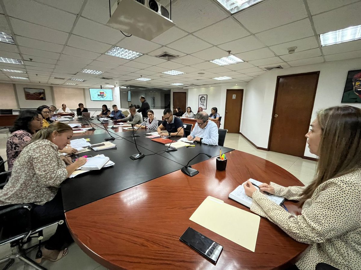 Derecho_paz's tweet photo. Esto con la finalidad de afianzar las estrategias para el fortalecimiento del Sistema Penitenciario en el país, instruido por nuestro Pdte. @nicolasmaduro https://t.co/BmH1azzCPZ