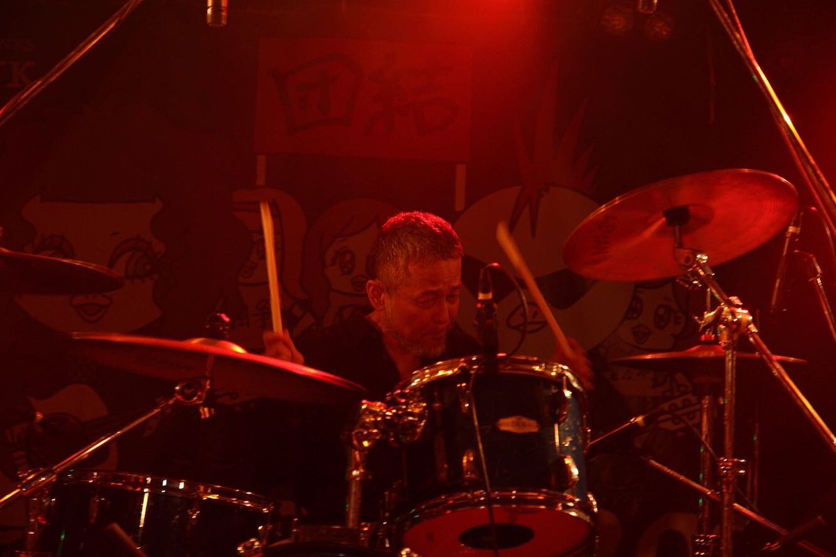 hellbillybop69's tweet photo. 2023 10/8 BAREBONES Live at 新宿LOFT KAPPUNK 2023
Photo byMiki Matsushima
#barebones #barebonesband #bareboneszero#mikimatsushima https://t.co/yFFnr8lYTQ