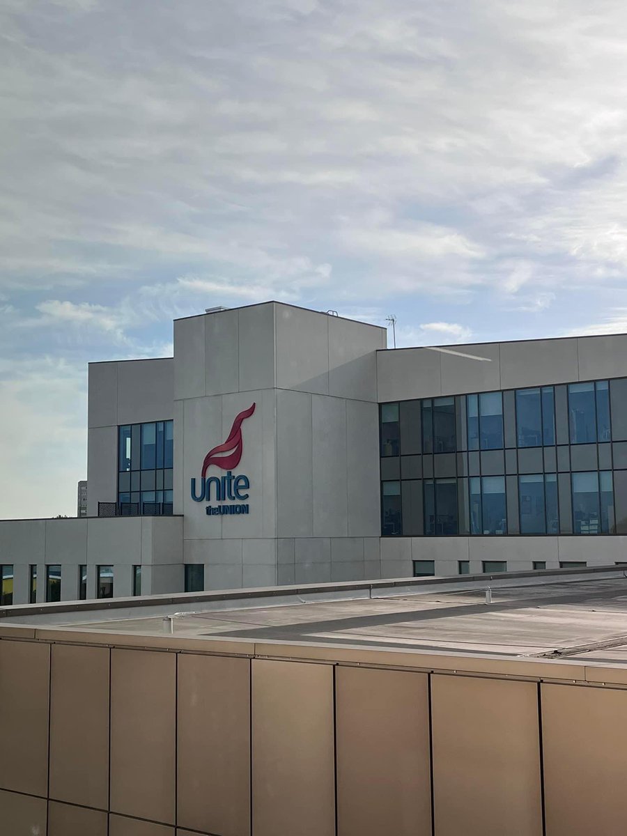 Some of our reps are in Birmingham for the Finance Combine this week! Have you had your say on pay yet? If not, click the link to complete the survey! surveys.unitetheunion.org/232275259792365