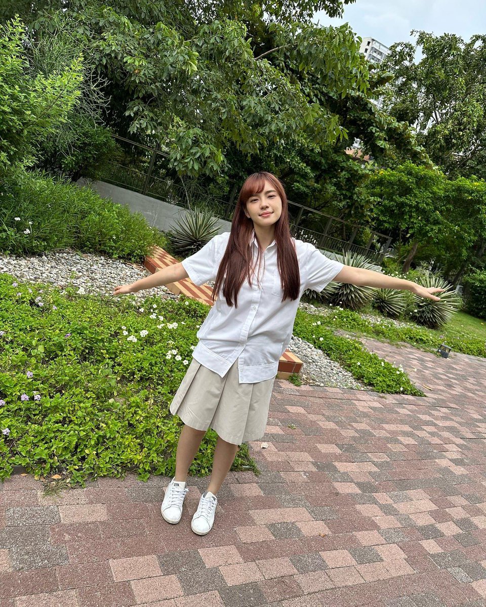 THRP1234's tweet photo. แกรว่าแอด A จะโดนหยิกหลังม่ะ https://t.co/QQgKaHErL3