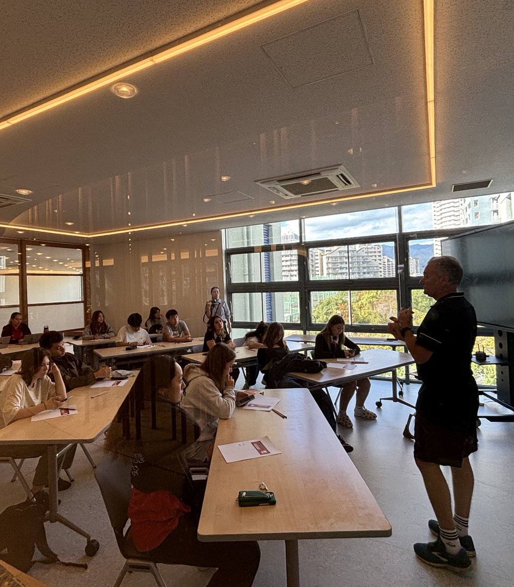 jwright_jason's tweet photo. Mindset: performance under pressure, very privileged to be running a sports psychology intervention programme to G9-11 international students from Canadian Academy in Kobe, Japan 🇯🇵👊🏻@PaulMansell10 @SEPsychStaffs @ProfMattSlater @a_cardon @StaffsUni @CAinspires https://t.co/9uAAyLWFh8
