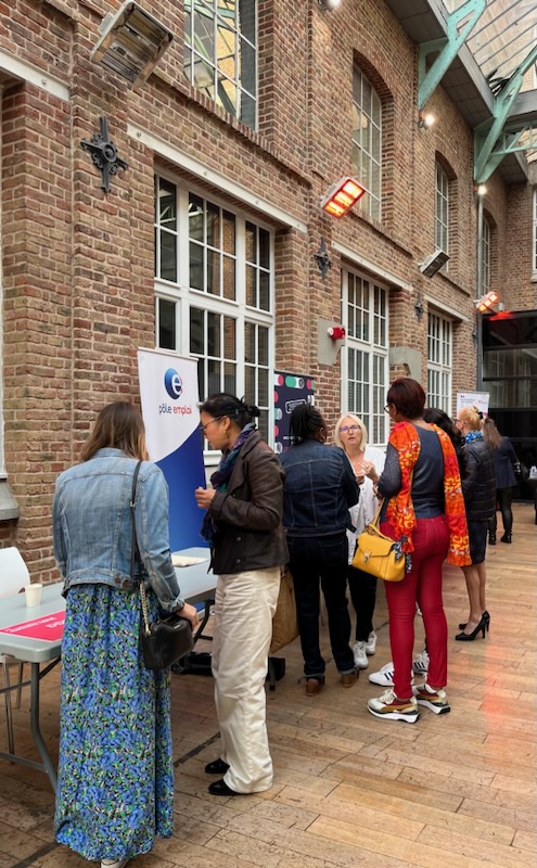 BoucauxLaurent's tweet photo. Ce jour @poleemploi_HDF Amiens était présent au quai de l'innovation d'Amiens aux matinales VAE organisées par le #DAVA et #transitionsPro
Objectif : présenter le dispositif VAE (validation acquis par l'expérience)
@Prefet80 @AmiensMetropole @SHaussoulier
@Laurent_Somon https://t.co/G29lhmnQPB