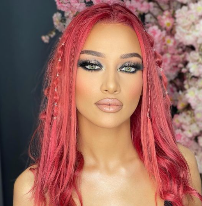 🌿✨ Transform your look with our wild green colored contact lenses! 🤩 These lenses are an absolute showstopper, adding a pop of natural beauty to your eyes. Get ready to stun the world with your mesmerizing gaze! 😍💚

🛍️🛍️desiolens.com/wild-green-uni…